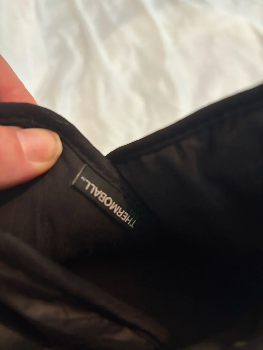 The North Face women’s Quilted Slip-On thermoball - Black